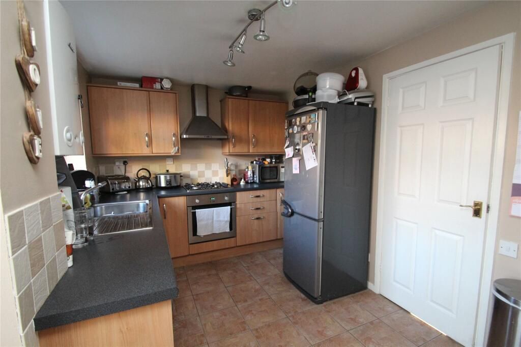 Property photo 2 of 8