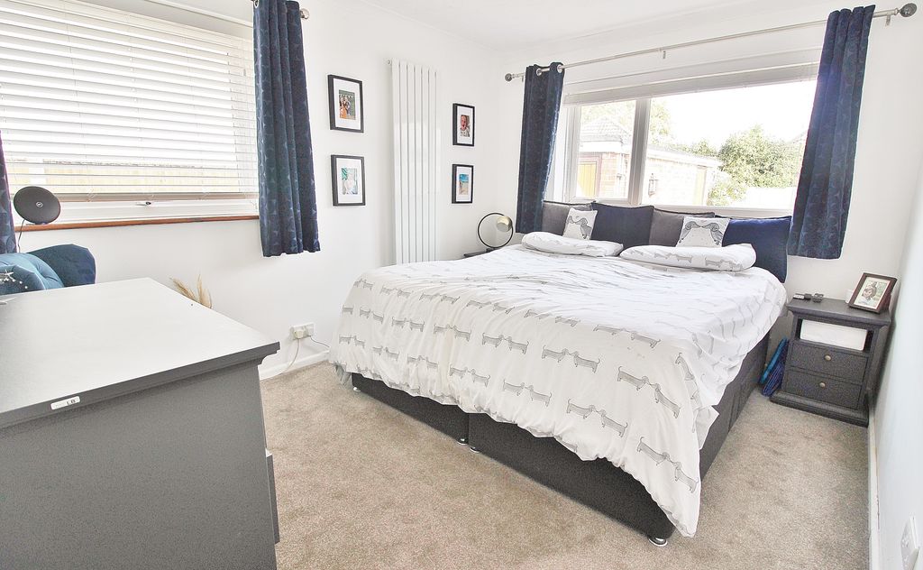 Property photo 3 of 19