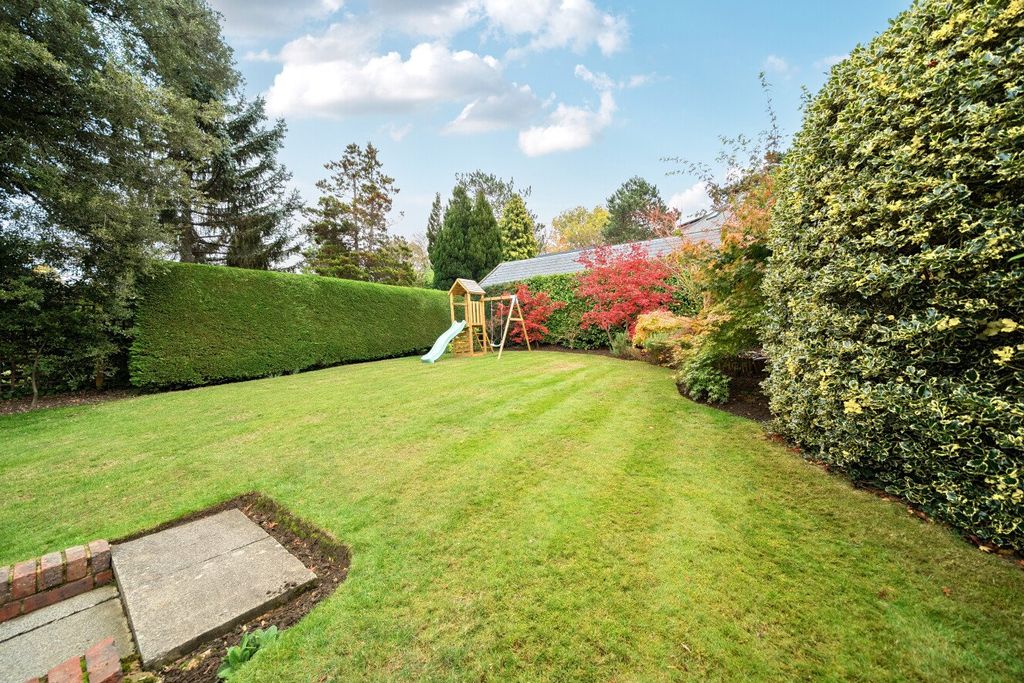 Property photo 2 of 23 Picture No. 19