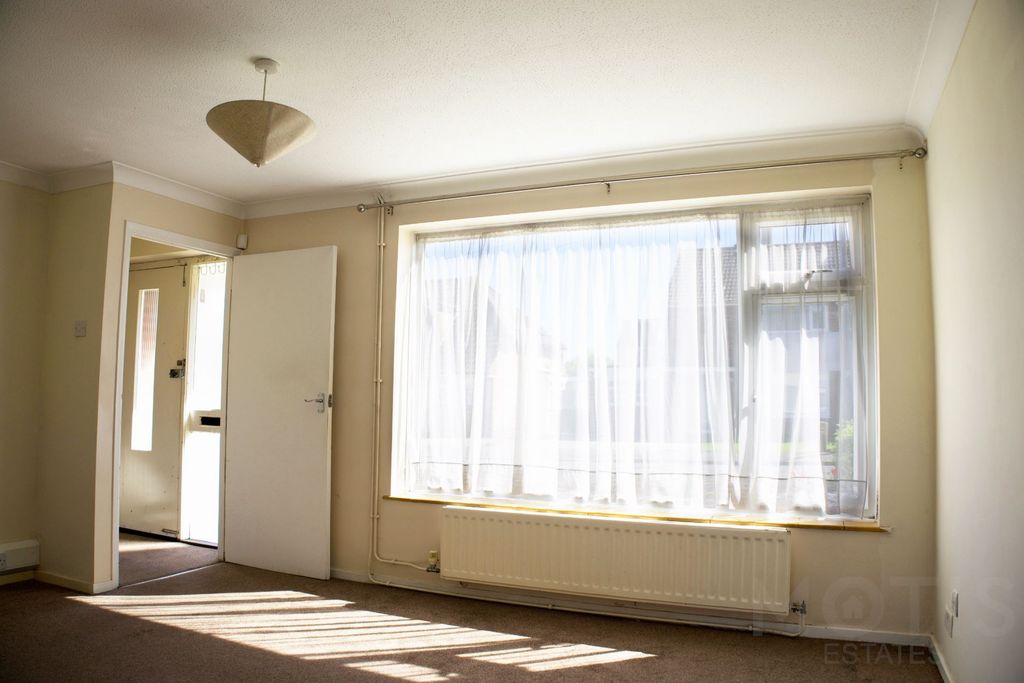 Property photo 2 of 12 Photo 6