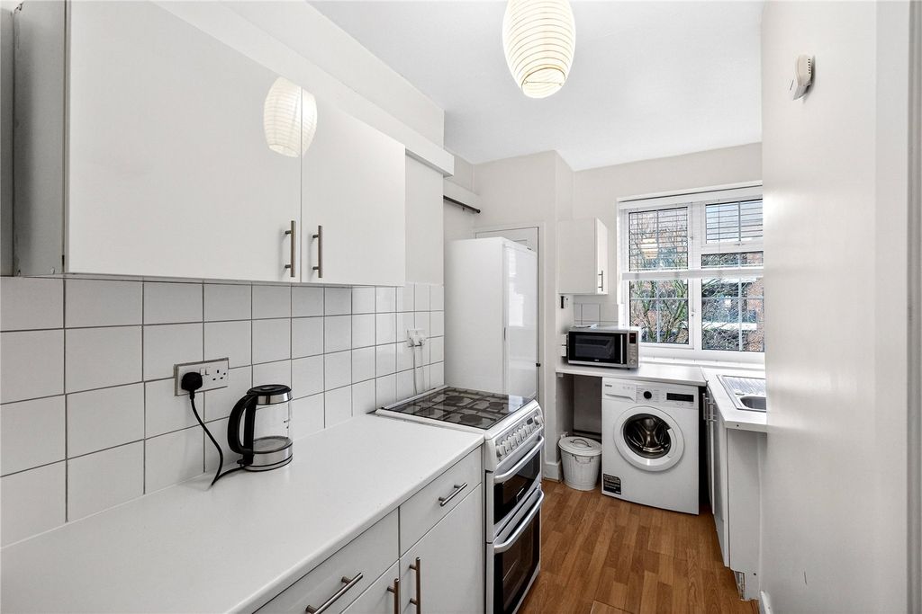 Property photo 3 of 20 Kitchen