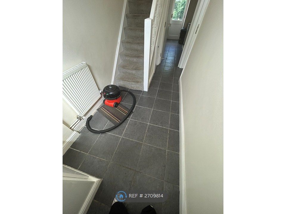 Property photo 2 of 15 Entrance