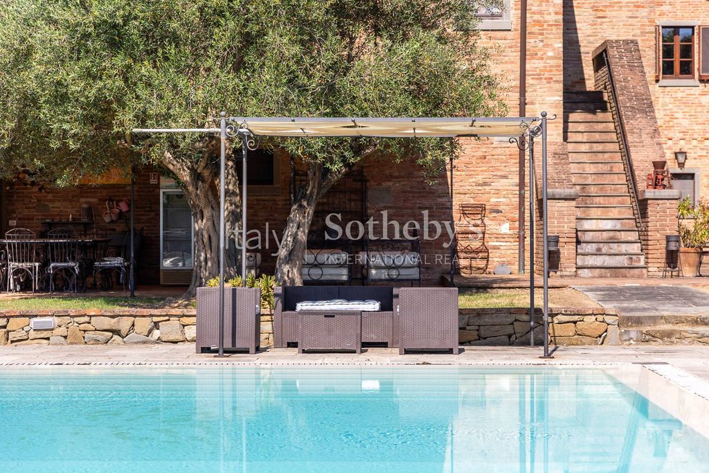 Property photo 3 of 33
