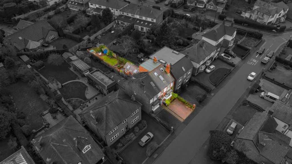 Property photo 2 of 37