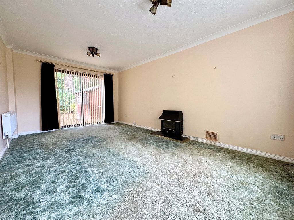 Property photo 3 of 12 Picture No. 14
