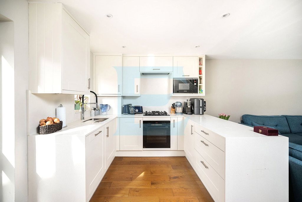 Property photo 2 of 14 Picture No. 08