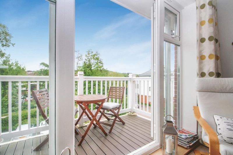 Property photo 3 of 10 Photo 8