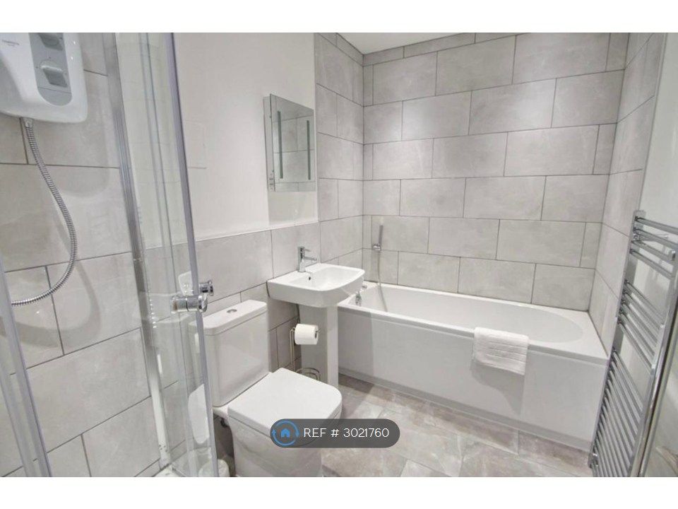 Property photo 3 of 8 Bath Room