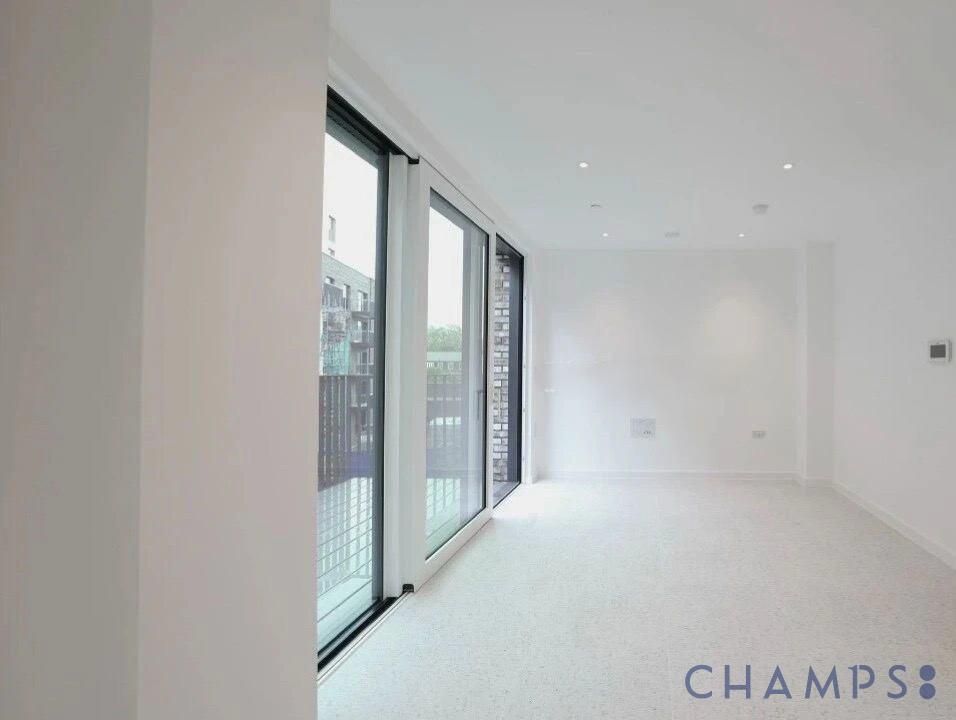 Property photo 2 of 12 Gallery