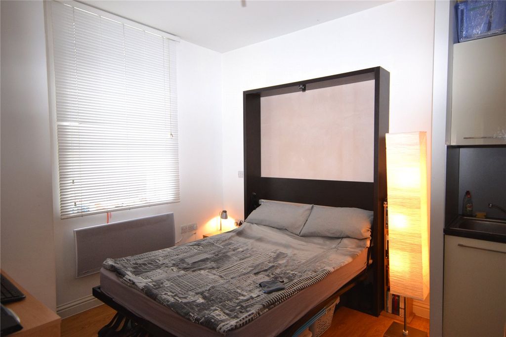 Property photo 1 of 5 Picture No. 06