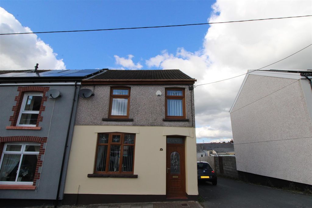 Property photo 1 of 25