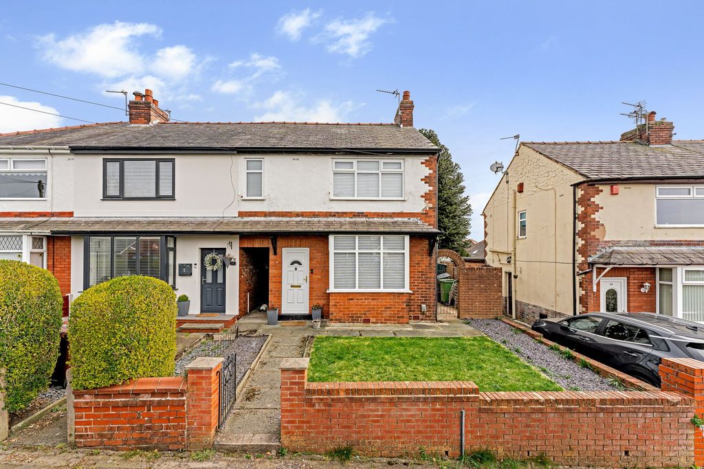 Property photo 1 of 25