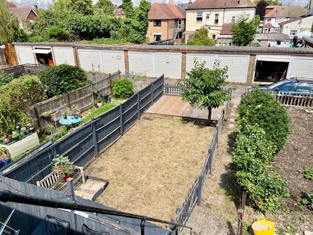 Property photo 2 of 16 3