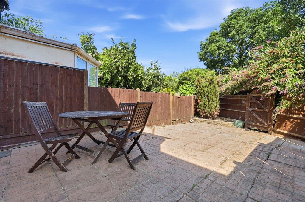 Property photo 2 of 16 Picture No. 14