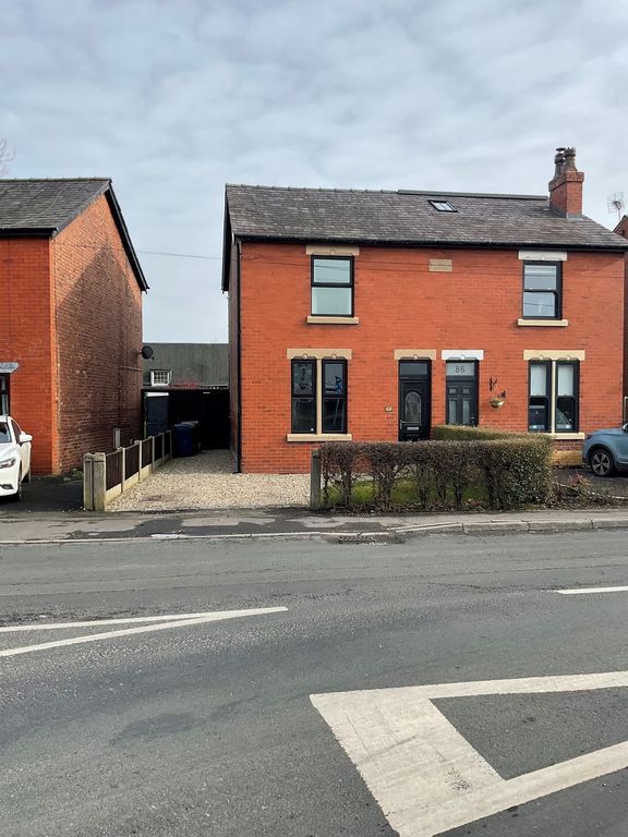 Property photo 1 of 10 Photo 11