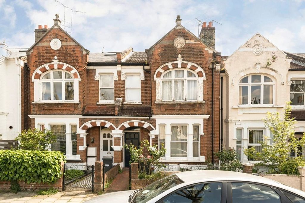 Property photo 1 of 7