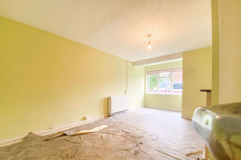 Property photo 3 of 13 1A The Peak, Purton, Swindon, Sn5 4At