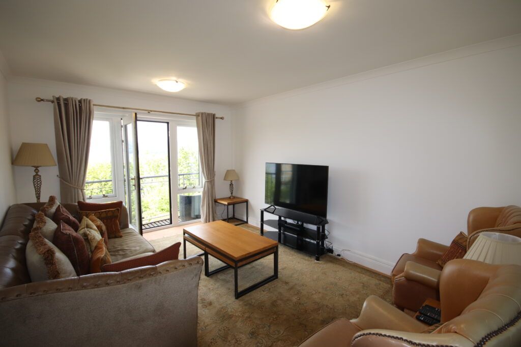 Property photo 3 of 23