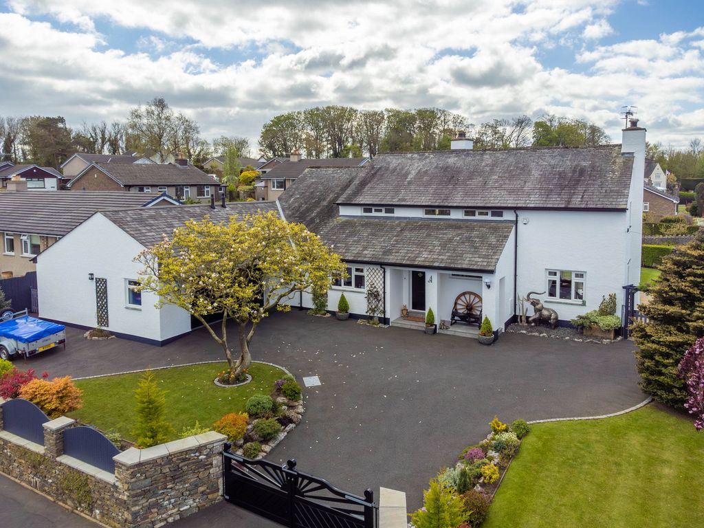 Property photo 1 of 46