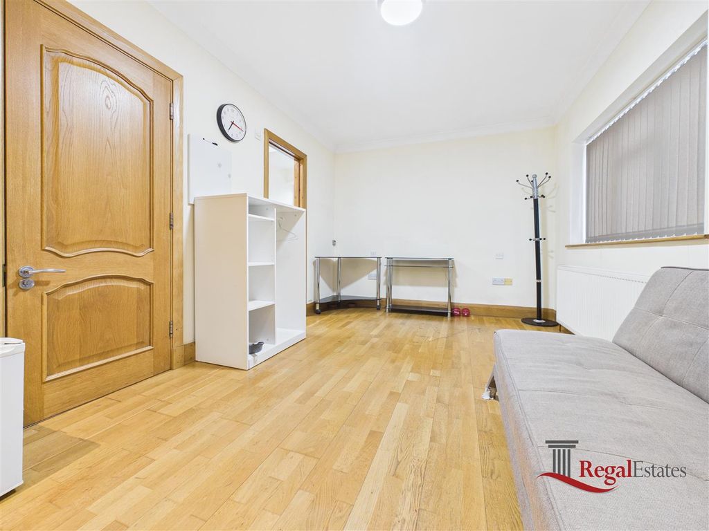 Property photo 3 of 7 Cam02489G0-Pr0269-Still009.Jpg