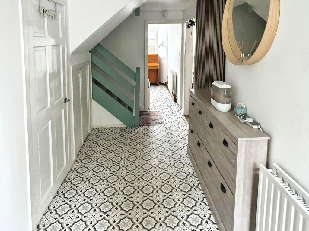 Property photo 3 of 19 Picture No. 17