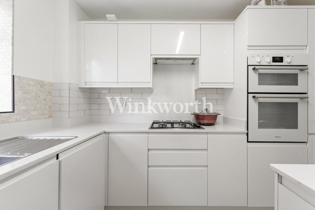 Property photo 3 of 14 Picture No. 04