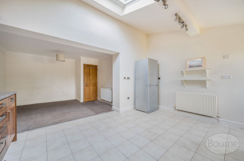 Property photo 3 of 20 298Aedcb-Deda-489...