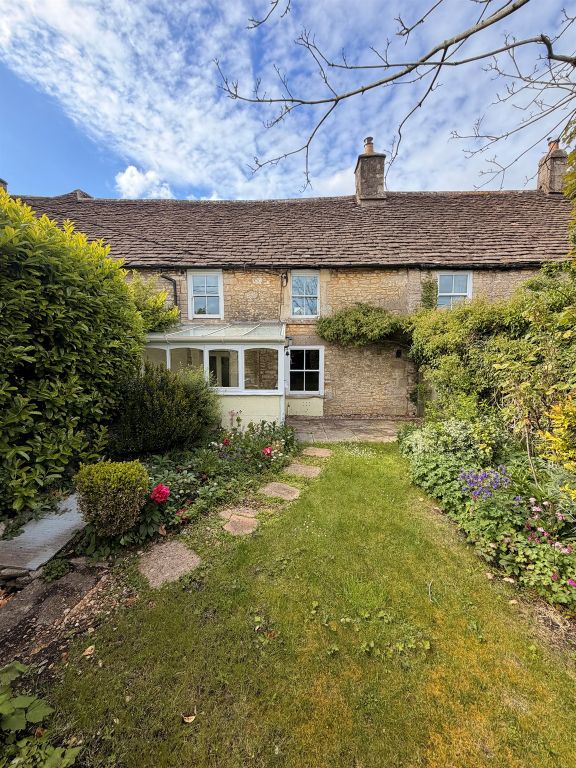 Property photo 1 of 17
