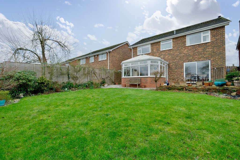 Property photo 3 of 23