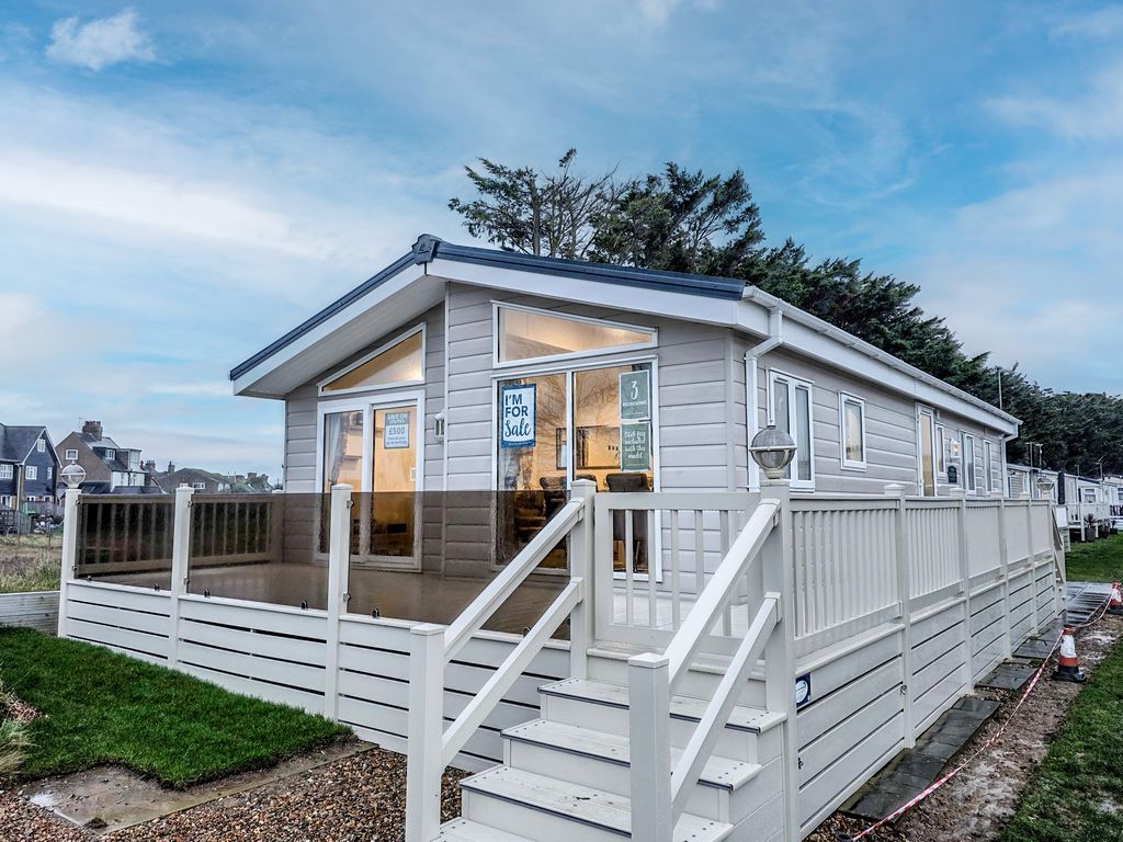 Property photo 1 of 19 Rye Harbour Holiday Home