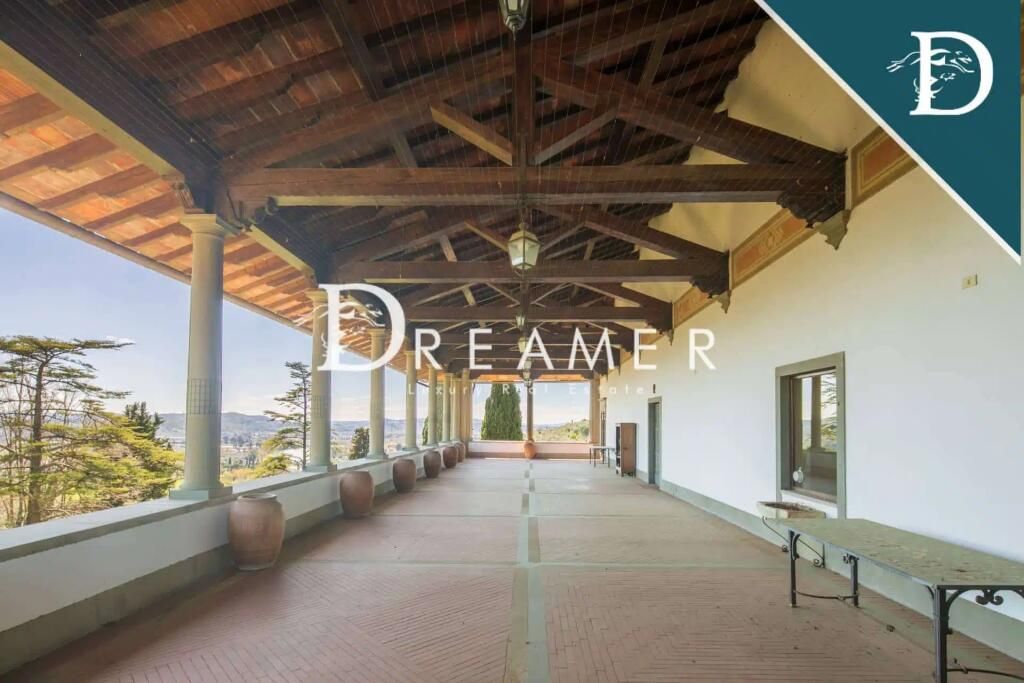 Property photo 2 of 41