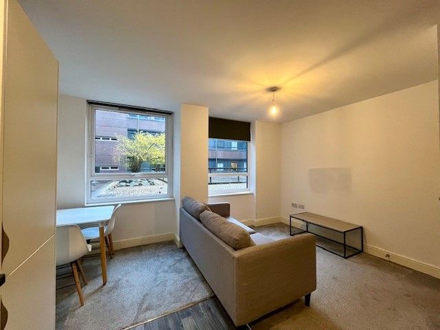 Property photo 3 of 6 Living Room