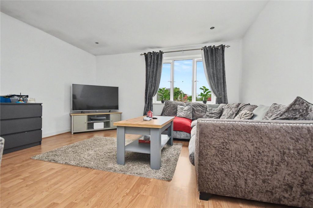 Property photo 2 of 11 Picture No. 01
