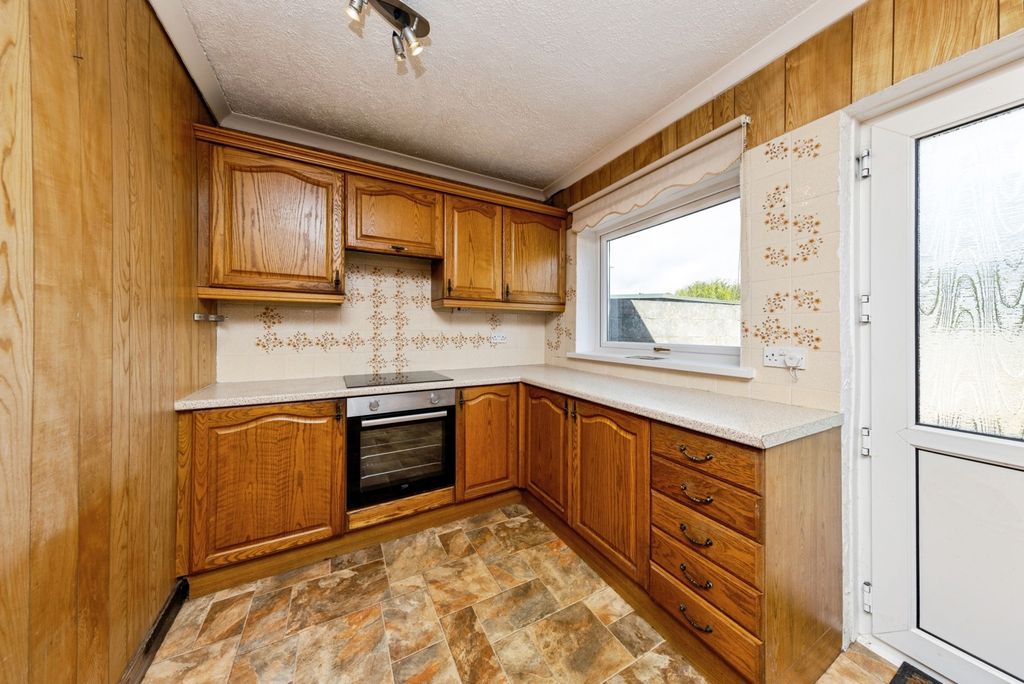 Property photo 2 of 25 Pbox-Img.Jpg