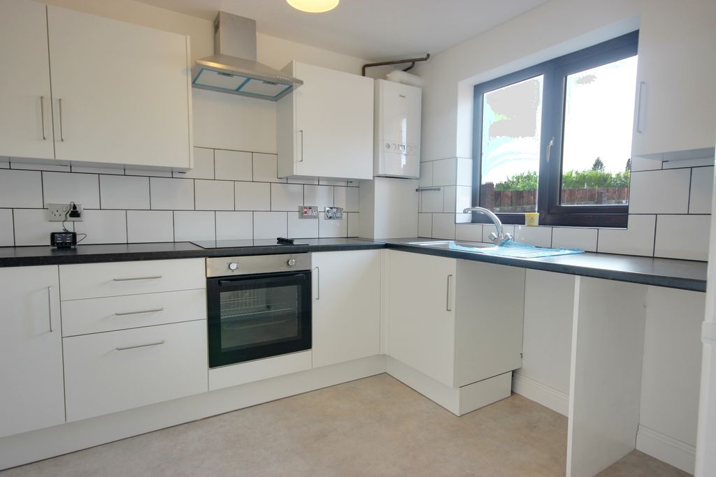 Property photo 2 of 14 1 Kit Din A