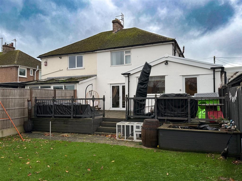 Property photo 2 of 24