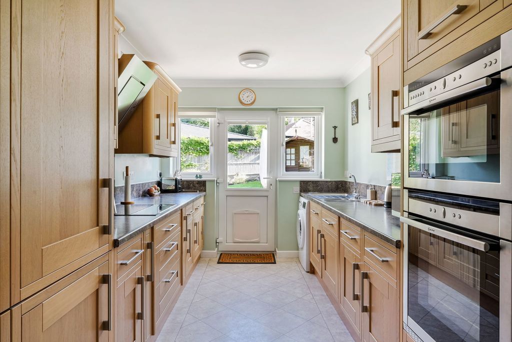 Property photo 2 of 16