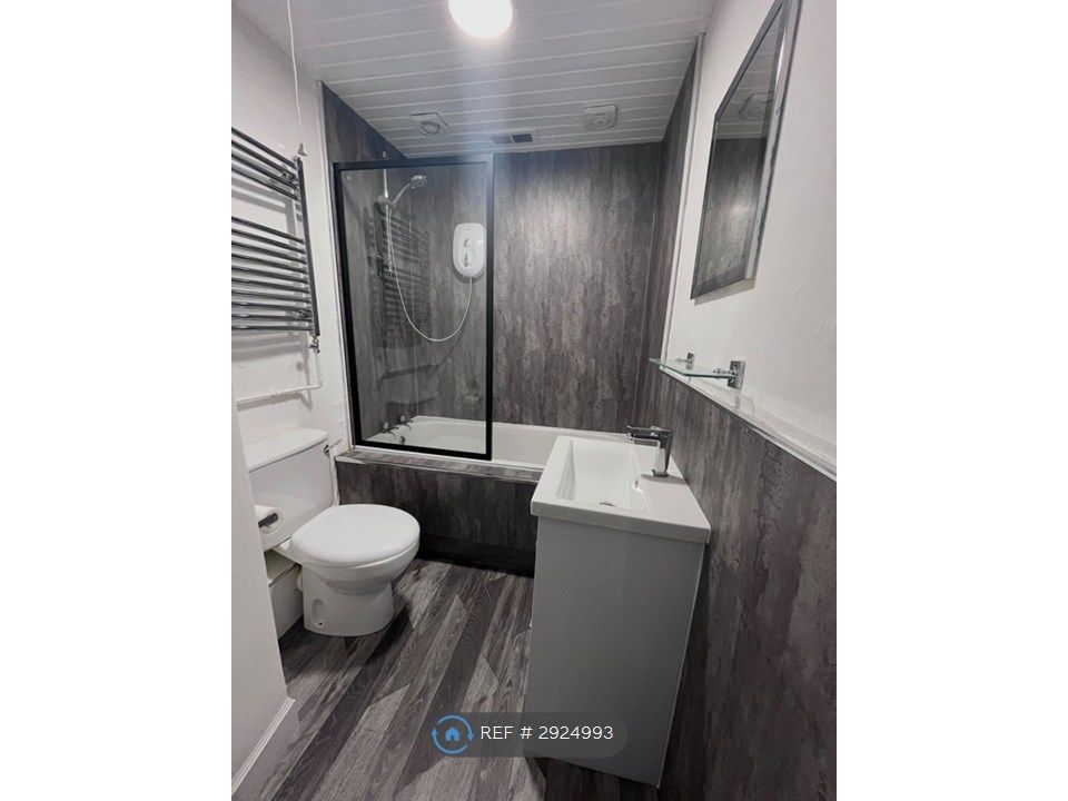 Property photo 2 of 3