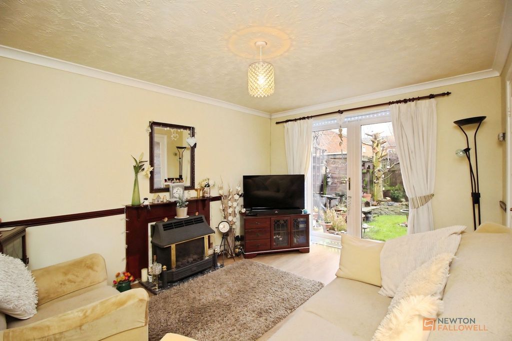 Property photo 3 of 19