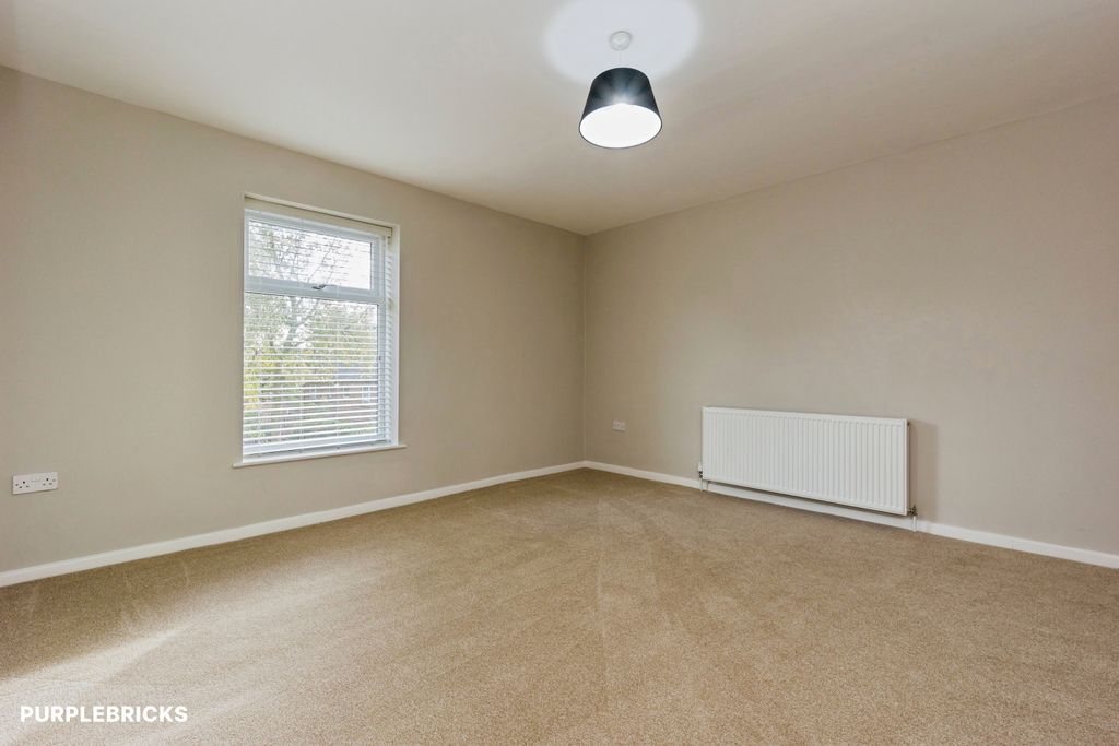 Property photo 3 of 25