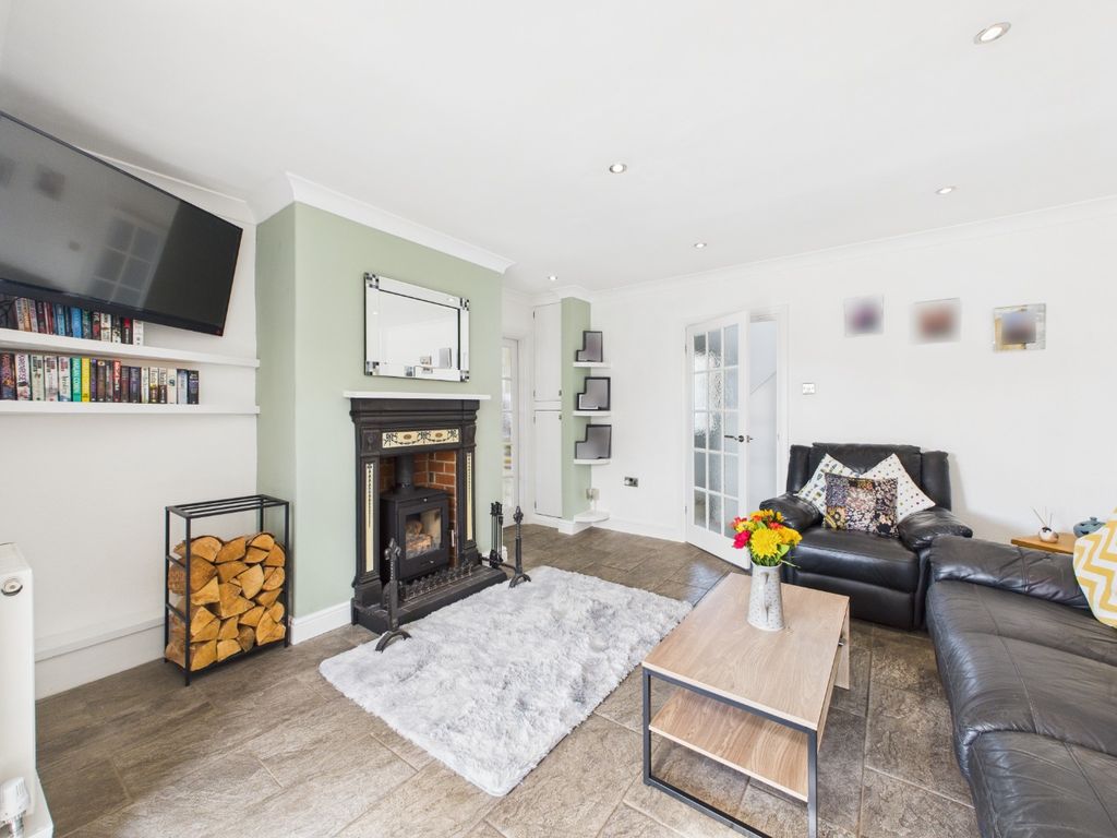 Property photo 3 of 29 4435517