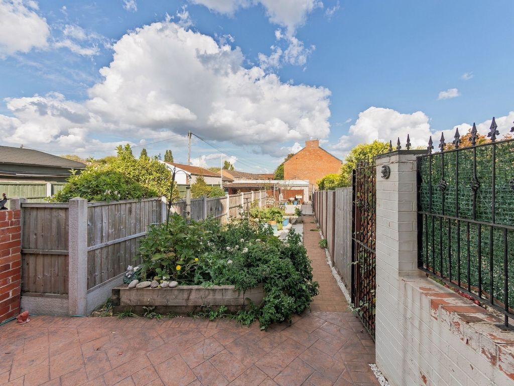 Property photo 3 of 16