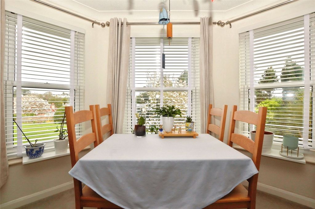 Property photo 3 of 16 Picture No. 23