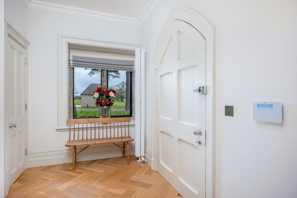 Additional image 10 of 2 bed flat for saleBirmingham Road Hatton Warwick, Warwickshire CV35