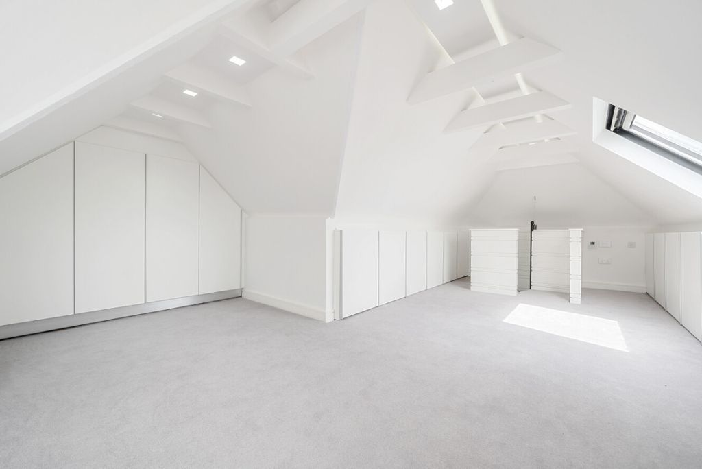 Property photo 2 of 12 1129628 (8)
