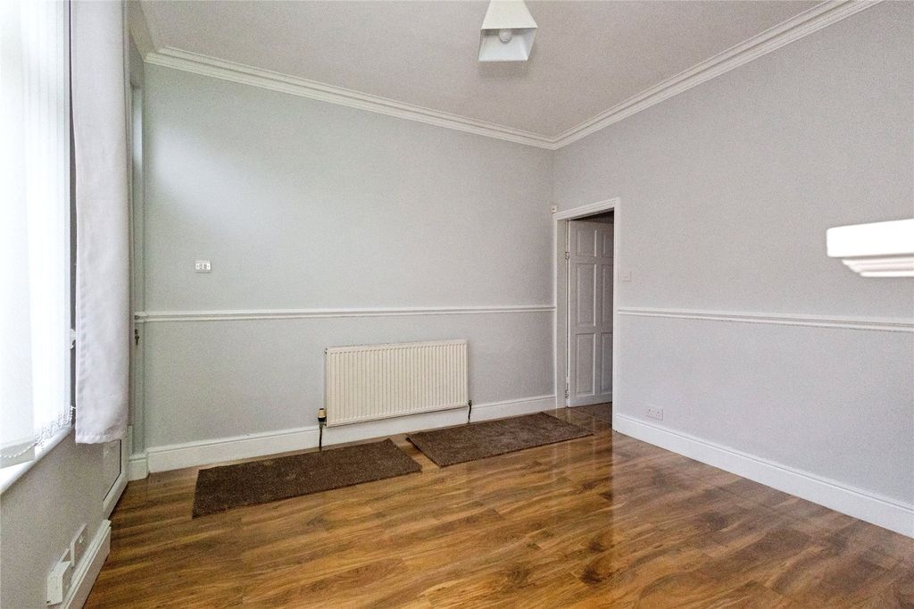 Property photo 3 of 15 Picture No. 07