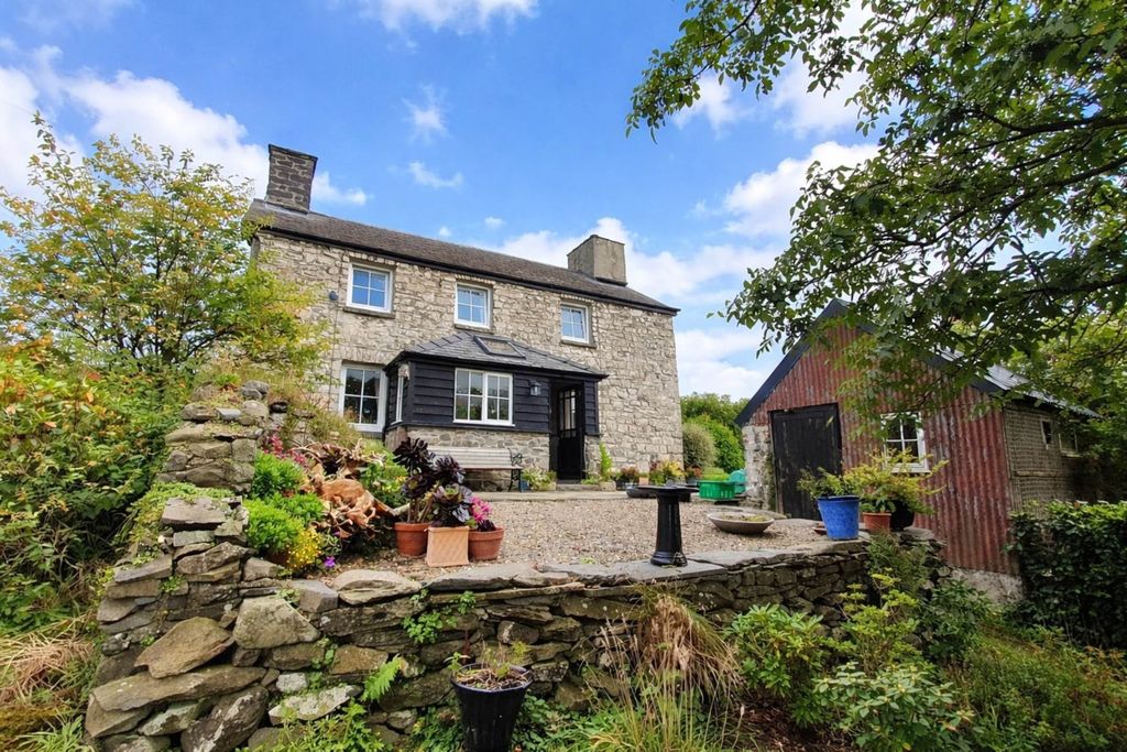 Property photo 1 of 66