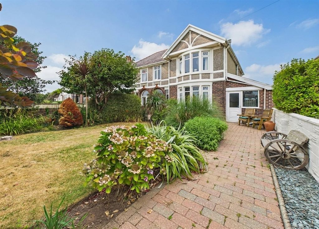 Property photo 1 of 35 Cam04118G0-Pr0134-Still029-001.Jpg