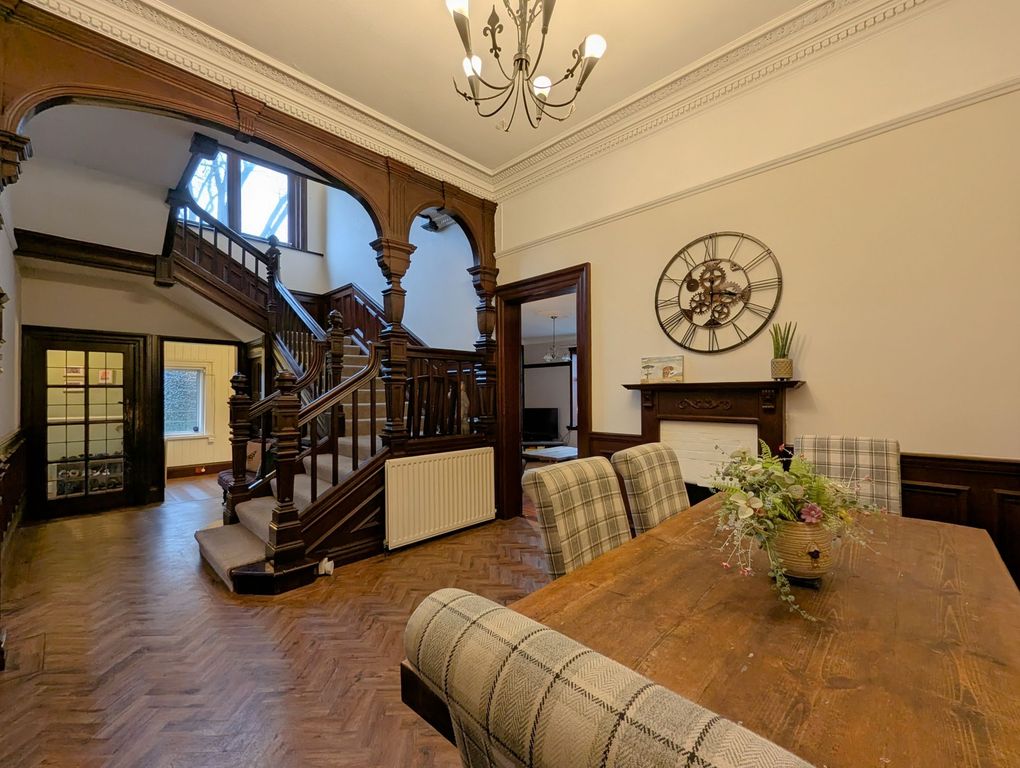 Property photo 3 of 38