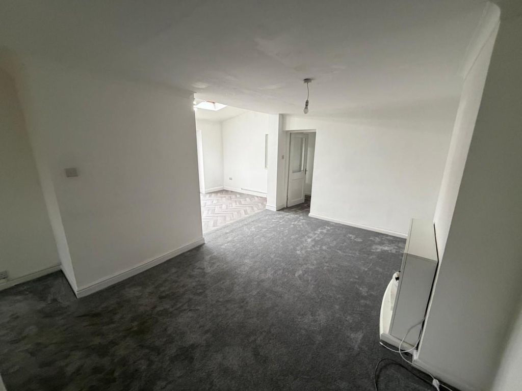 Property photo 2 of 12 2.Jpeg